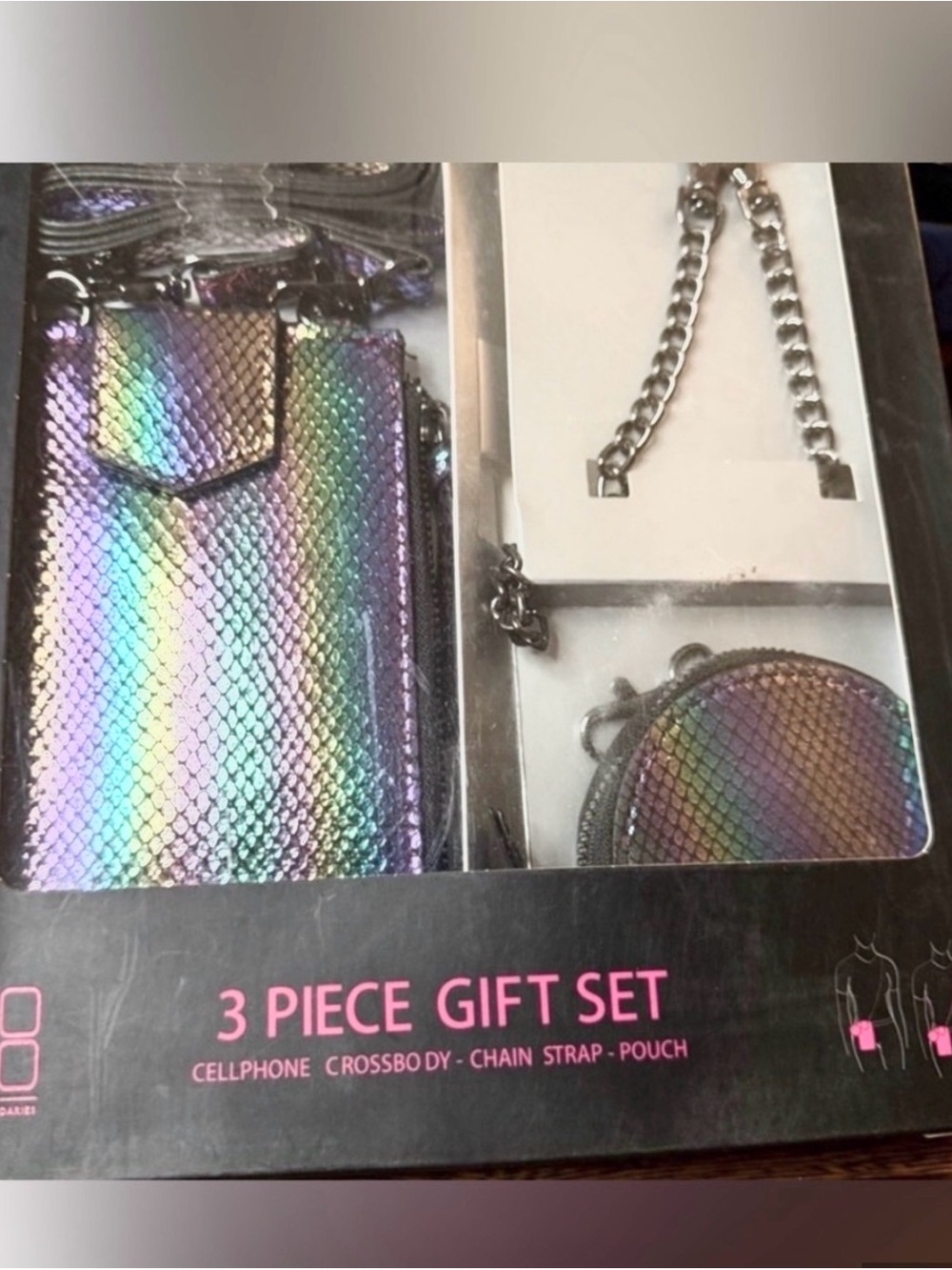 No Boundaries Holographic Crossbody Cellphone Set NIB